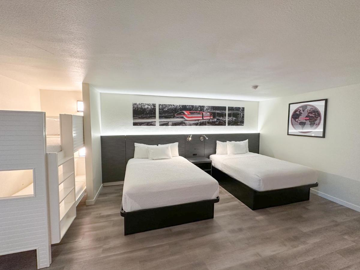 Готель Ramada By Wyndham Anaheim Convention Center Екстер'єр фото